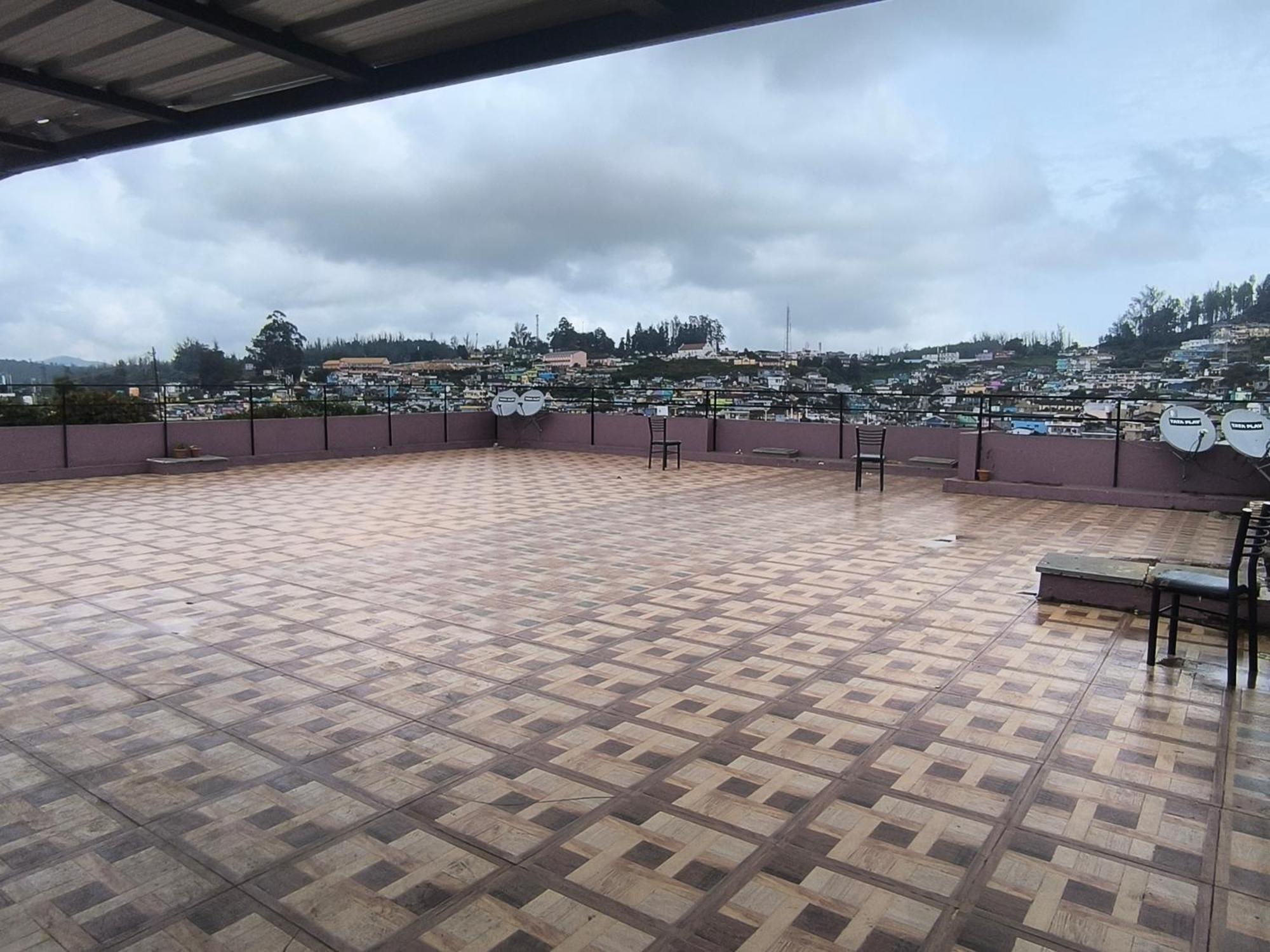 J J Homes Ooty Exterior foto